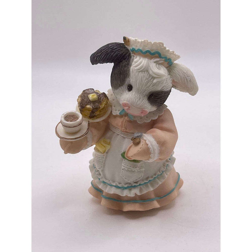 Enesco Marys Moo Moos I Like Cow Tipping Figurine 1998 Waitress Pancakes 461245